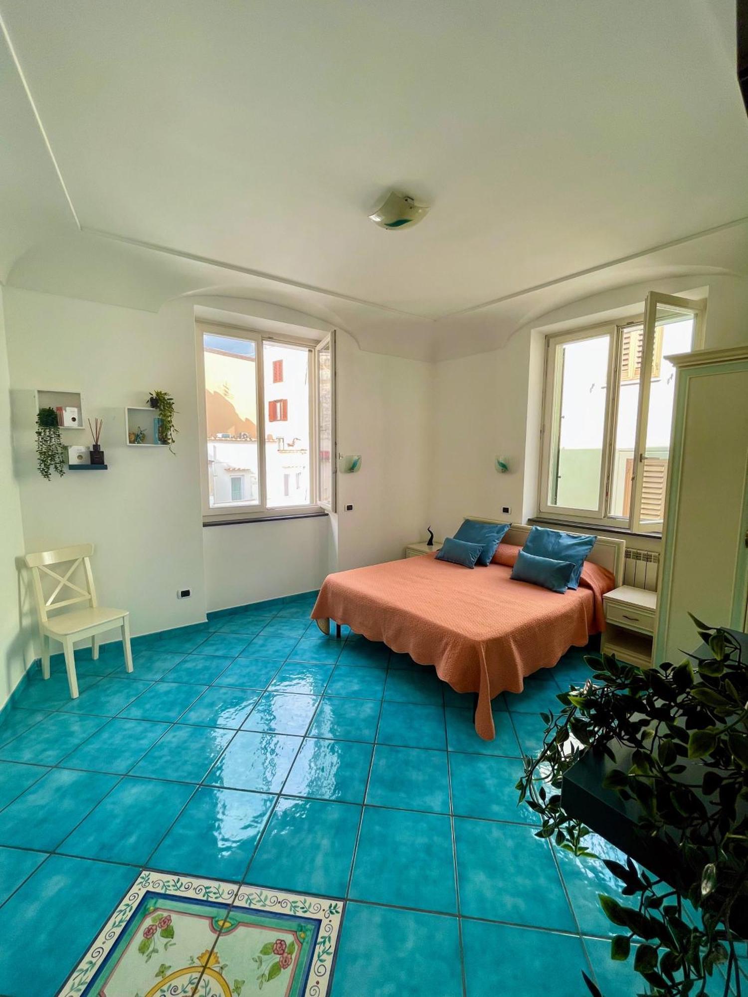 Putechella'S Apartments Maiori Kültér fotó